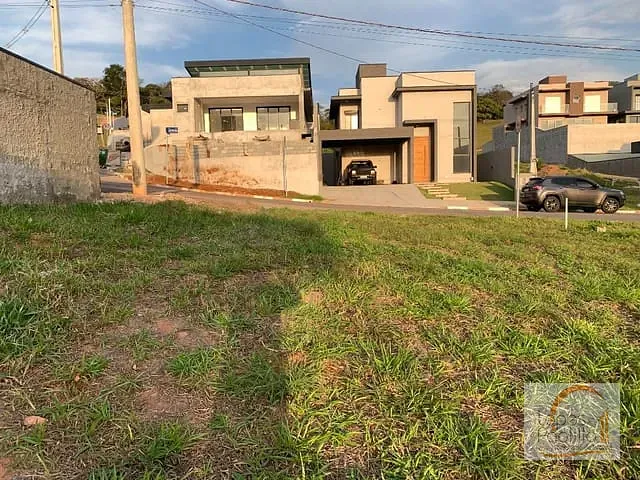 Terreno com 360m², à venda, no bairro Jardim dos Pinheiros em Atibaia
