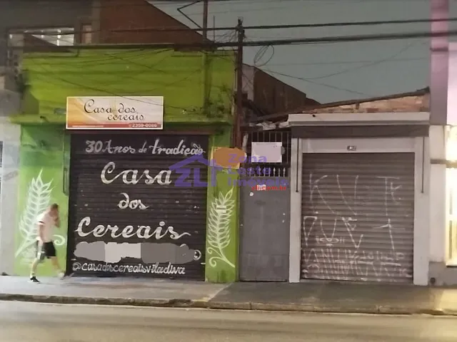 Terreno com 240m², à venda, no bairro Vila Regente Feijó em São Paulo