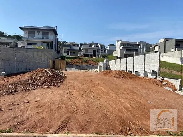 Terreno com 360m², à venda, no bairro Jardim dos Pinheiros em Atibaia
