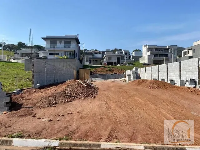 Terreno com 360m², à venda, no bairro Jardim dos Pinheiros em Atibaia