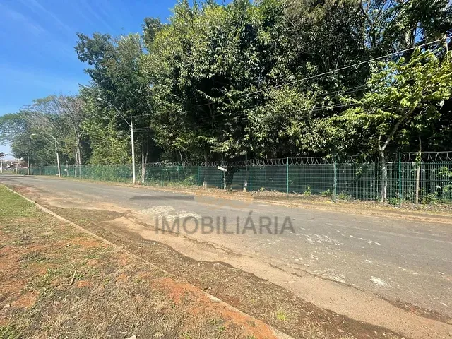 Terreno com 525m², à venda, no bairro Estância das Flores em Jaguariúna