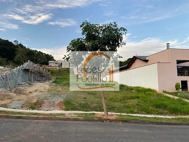 Terreno com 720m², à venda, no bairro Itapetinga em Atibaia