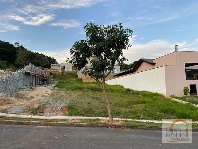 Terreno com 720m², à venda, no bairro Itapetinga em Atibaia