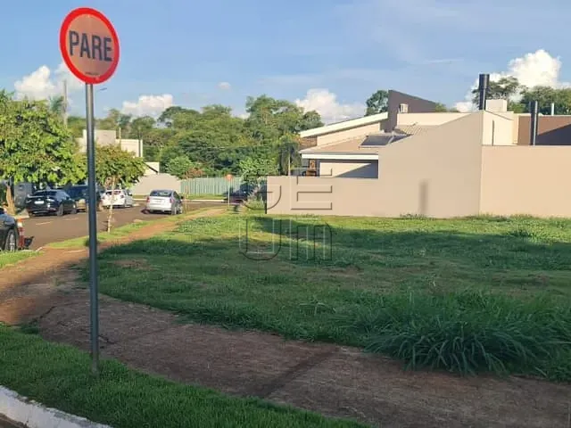 Terreno com 398m², à venda, no bairro Ideal em Londrina