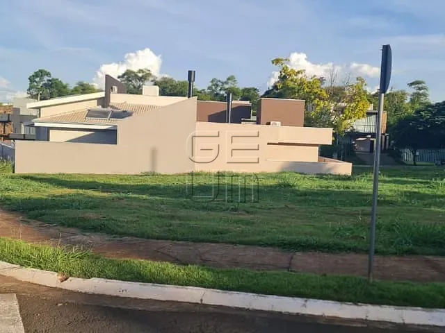 Terreno com 398m², à venda, no bairro Ideal em Londrina