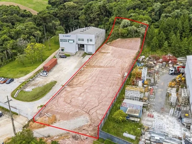 Terreno à venda, no bairro Centro em Campo Magro