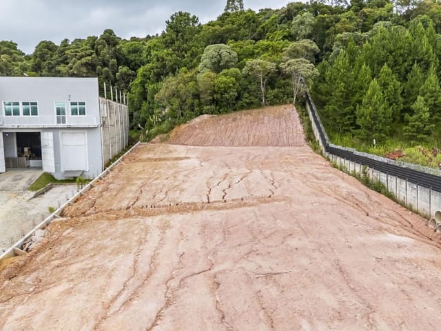 Terreno à venda, no bairro Centro em Campo Magro