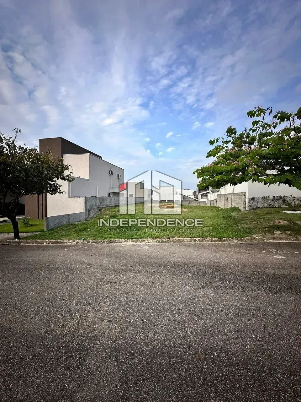 Terreno, 300 m² - Foto 1