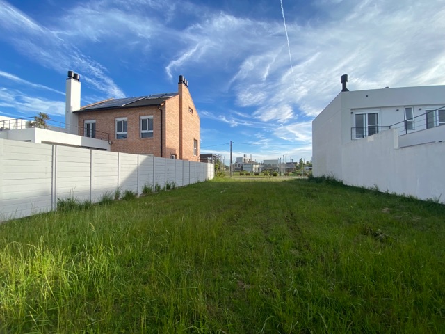 Terreno com 360m², à venda, no bairro Três Vendas em Pelotas