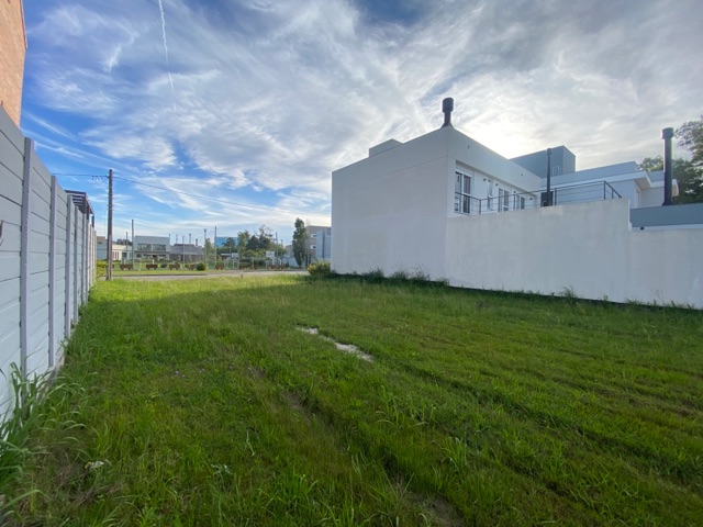 Terreno com 360m², à venda, no bairro Três Vendas em Pelotas