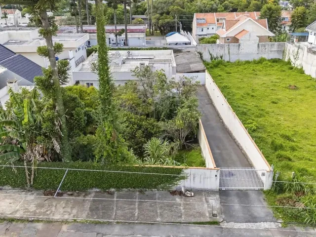 Terreno à venda, no bairro Portão em Curitiba