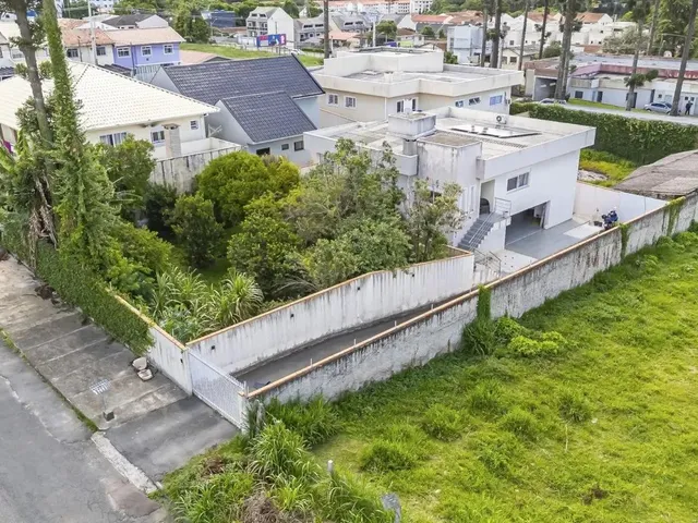 Terreno à venda, no bairro Portão em Curitiba