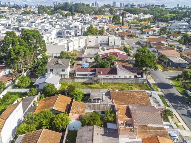 Terreno 4 quartos e 3 banheiros, à venda, no bairro São Braz em Curitiba