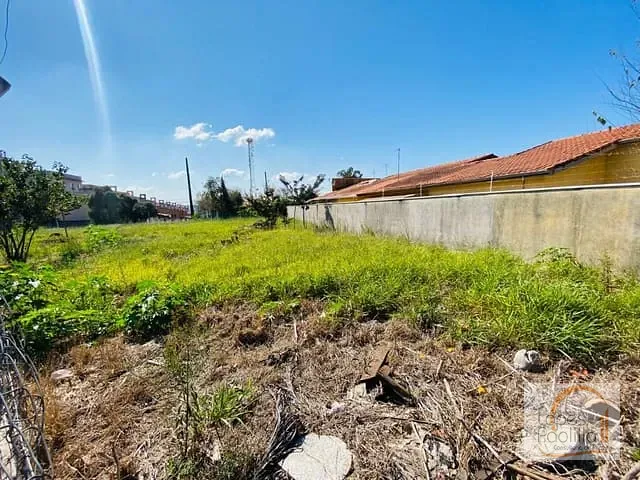 Terreno com 588m², à venda, no bairro Jardim Colonial em Atibaia