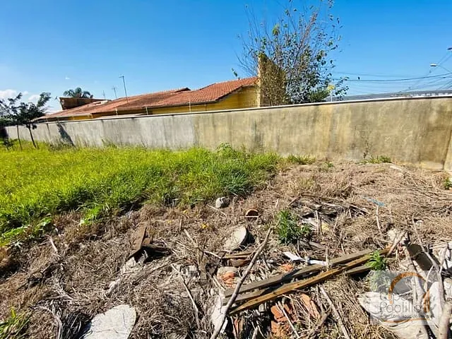 Terreno com 588m², à venda, no bairro Jardim Colonial em Atibaia