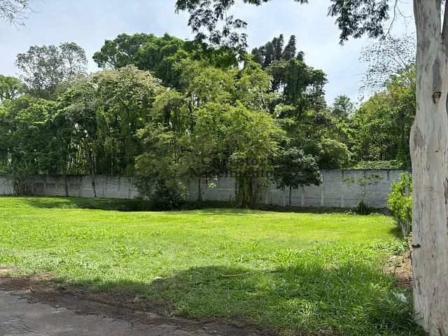 Terreno com 682m², à venda, no bairro Jardim Paraíba em Jacareí