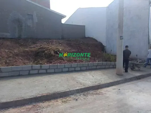 Terreno com 176m², à venda, no bairro Jardim Santa Júlia em São José dos Campos