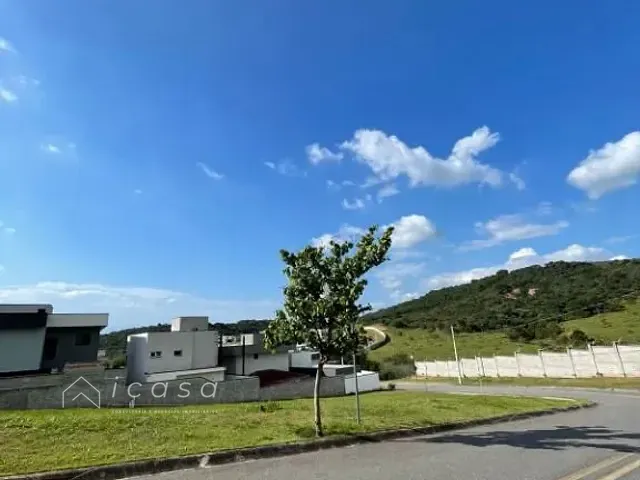 Terreno com 446m², à venda, no bairro Itapecerica em Taubaté