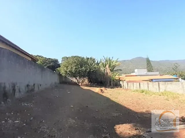 Terreno com 616m², à venda, no bairro Chácara Interlagos em Atibaia