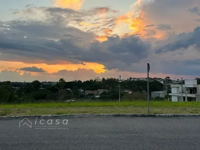 Terreno com 368m², à venda, no bairro Residencial Colinas. em Caçapava