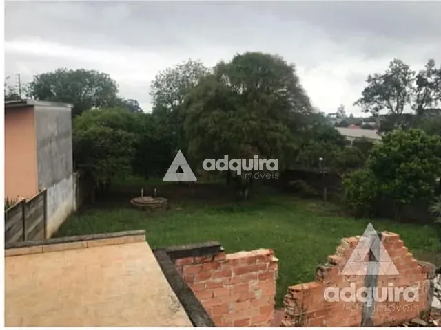 Terreno com 658m², à venda, no bairro Uvaranas em Ponta Grossa