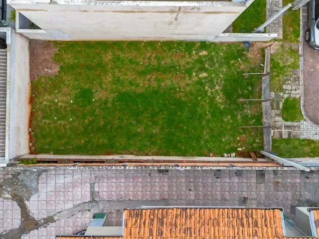 Terreno à venda, no bairro Pinheirinho em Curitiba