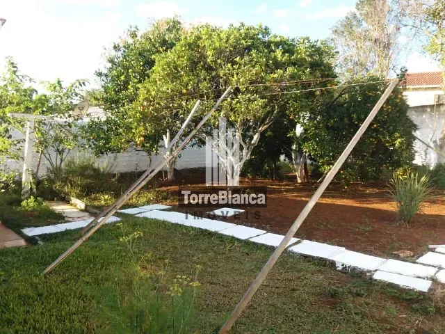 Terreno com 462m², à venda, no bairro Uvaranas em Ponta Grossa