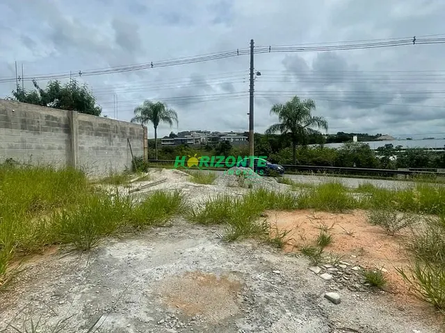 Terreno com 827m², à venda, no bairro Urbanova em São José dos Campos