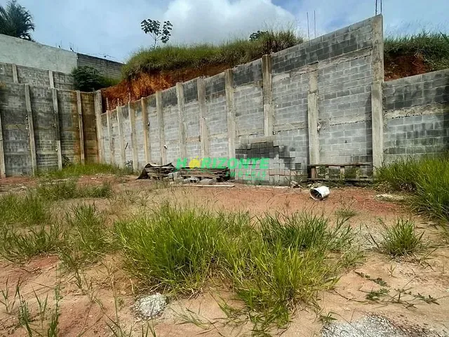Terreno com 827m², à venda, no bairro Urbanova em São José dos Campos