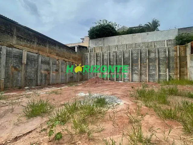Terreno com 827m², à venda, no bairro Urbanova em São José dos Campos