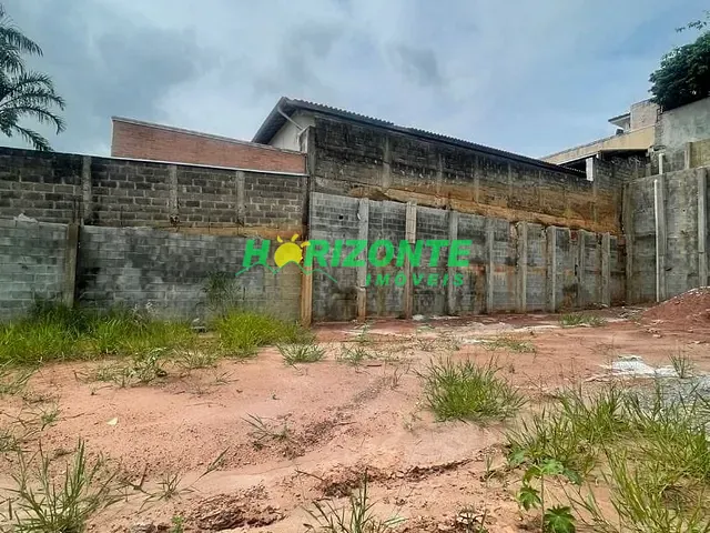 Terreno com 827m², à venda, no bairro Urbanova em São José dos Campos