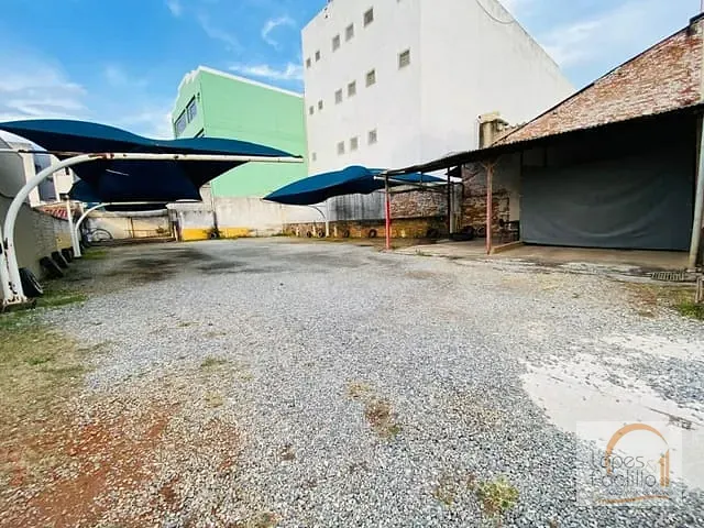 Terreno com 445m², à venda, no bairro Centro em Atibaia