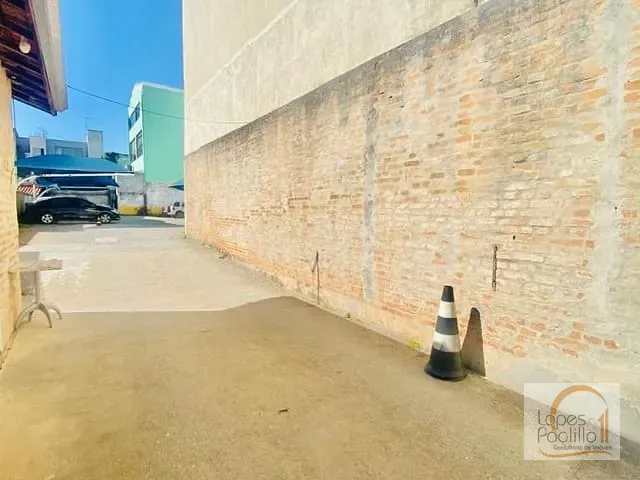 Terreno com 445m², à venda, no bairro Centro em Atibaia