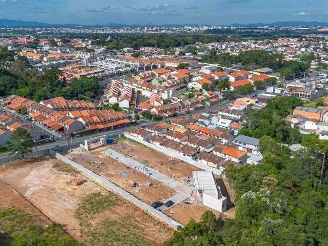 Terreno à venda, no bairro Xaxim em Curitiba