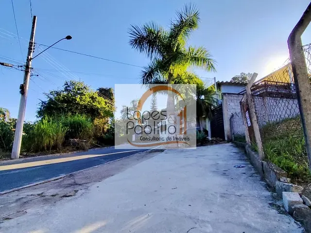 Terreno com 135m², à venda, no bairro Jardim Imperial em Atibaia