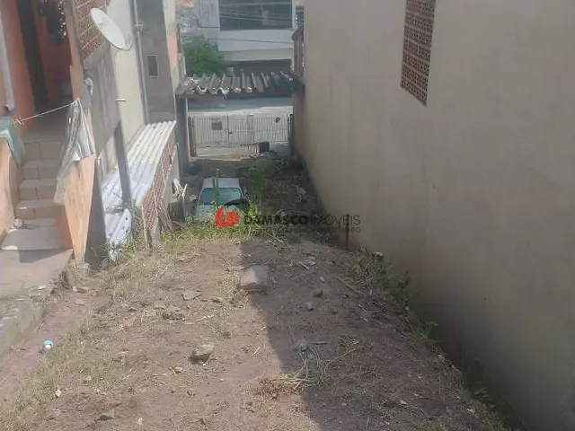 Terreno com 141m², à venda, no bairro Parque Gerassi em Santo André