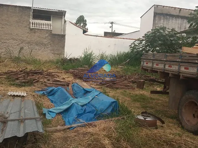 Terreno com 500m², à venda, no bairro Jardim Rony em Guaratinguetá