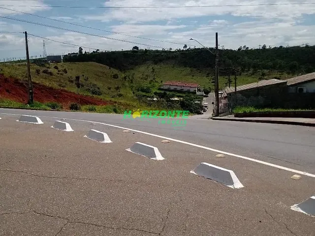 Terreno com 1050m², à venda, no bairro Jardim Santa Júlia em São José dos Campos