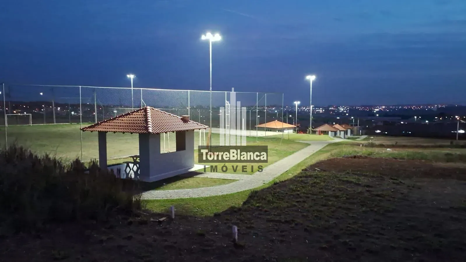 Terreno, 162 m² - Foto 1