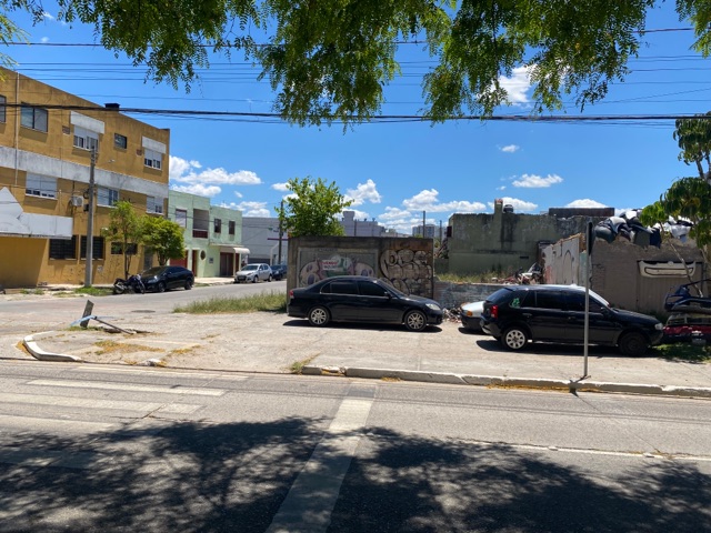 Terreno com 300m², à venda, no bairro Areal em Pelotas