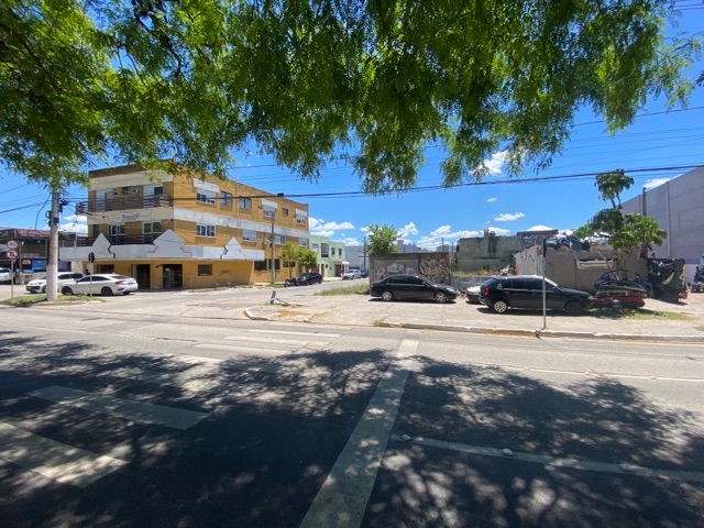 Terreno com 300m², à venda, no bairro Areal em Pelotas