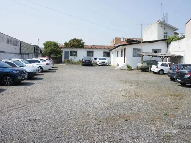 Terreno à venda, no bairro Rebouças em Curitiba