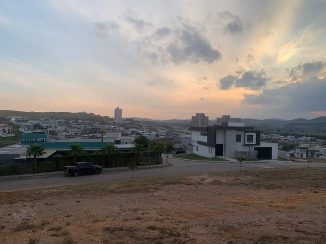 Terreno com 601m², à venda, no bairro Urbanova em São José dos Campos