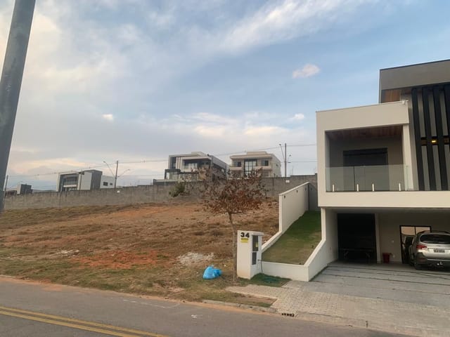 Terreno com 601m², à venda, no bairro Urbanova em São José dos Campos