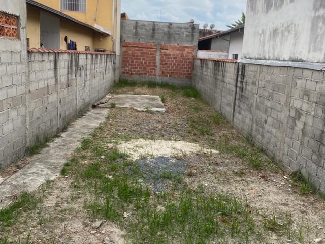 Terreno com 132m², à venda, no bairro Mantiqueira em Pindamonhangaba