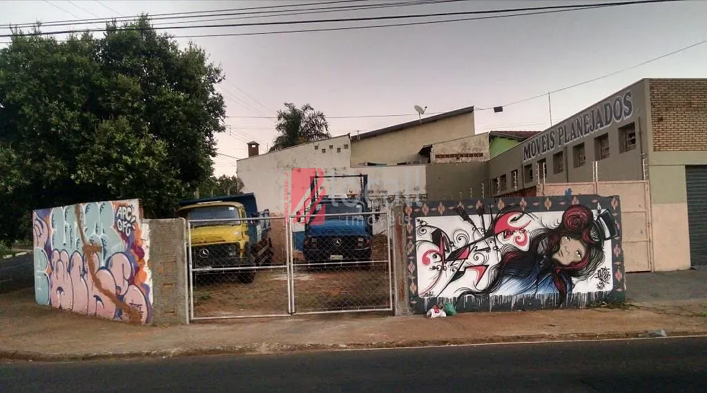 Terreno / Lote / Condomínio  para aluguel, 10m² — foto 2 de 5