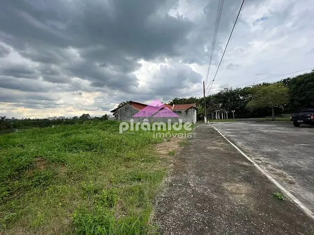 Terreno com 800m², à venda, no bairro Urbanova em São José dos Campos