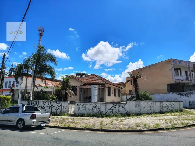 Terreno com 387m², à venda, no bairro Rebouças em Curitiba