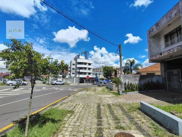 Terreno com 387m², à venda, no bairro Rebouças em Curitiba