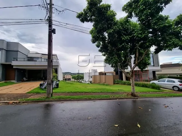 Terreno com 330m², à venda, no bairro Esperança em Londrina
